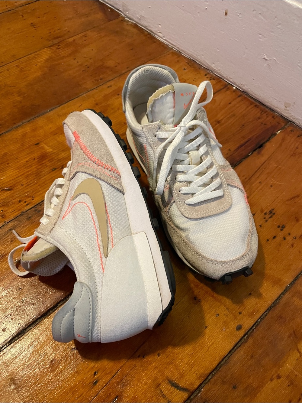Nike Women's Sneakers in White with Beige and Coral Accents